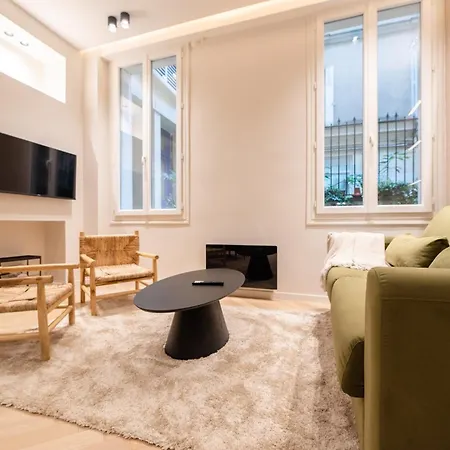 Cia - Marguerite De Rochechouart Apartment *