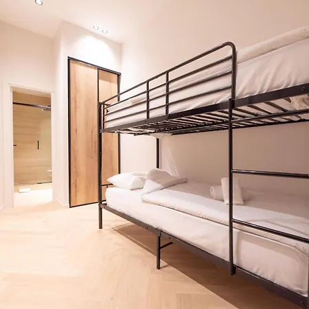 Apartment Cia - Marguerite De Rochechouart Paris